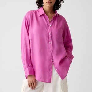 GAP Women’s 100% Linen Button-Down Shirt